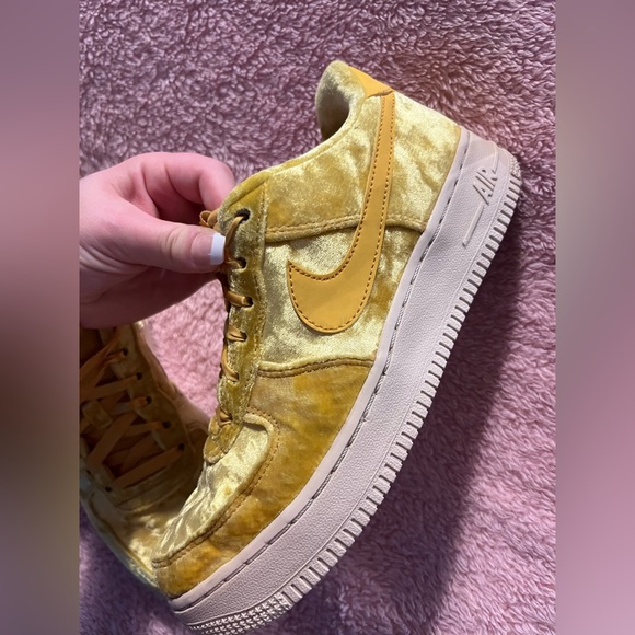 💛Nike Air force 1 low mineral gold💛 in good condition - Picture 9 of 9